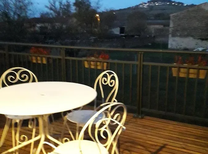 La Cheneviere Bed & Breakfast 3*